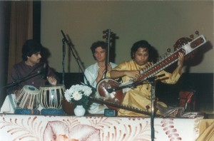 Optreden met Pt. Ashok Pathak en Sandip Bhattacharya         